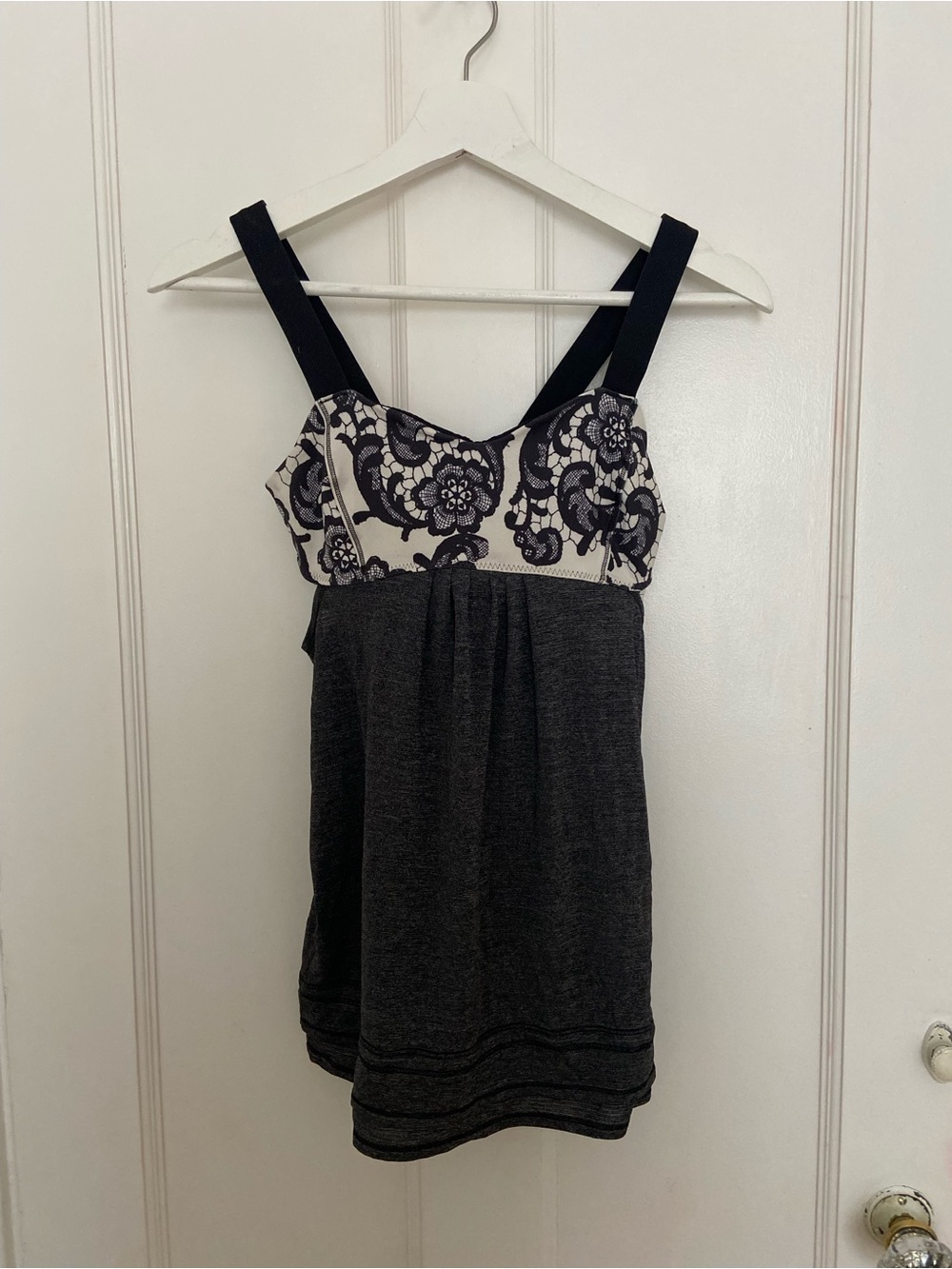 lululemon athletica Black and Cream Floral Bust Tank